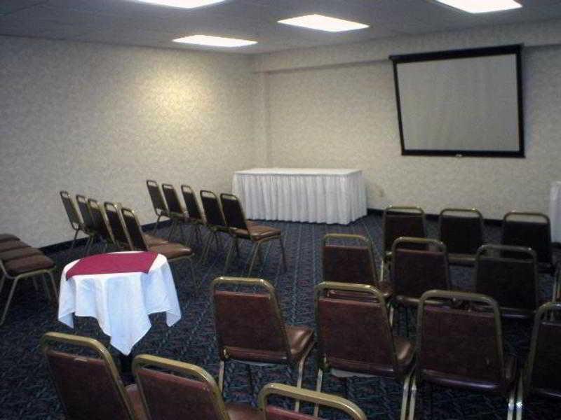Econo Lodge Inn & Suites Hoquiam Съоръжения снимка