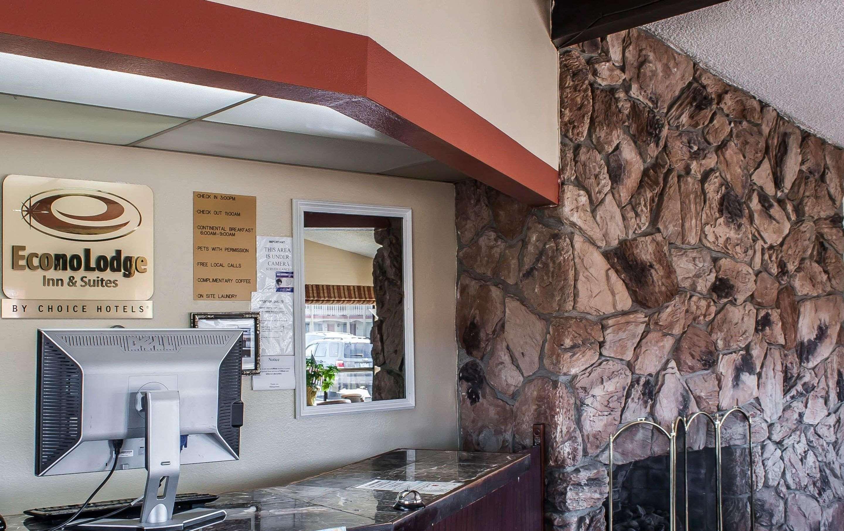 Econo Lodge Inn & Suites Hoquiam Екстериор снимка
